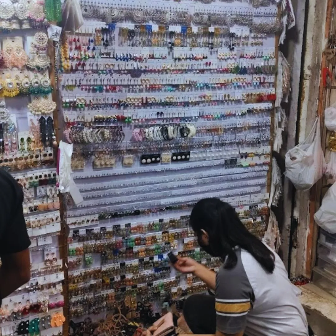 Jewellery Sarojini Nagar Market-DelhiSnap