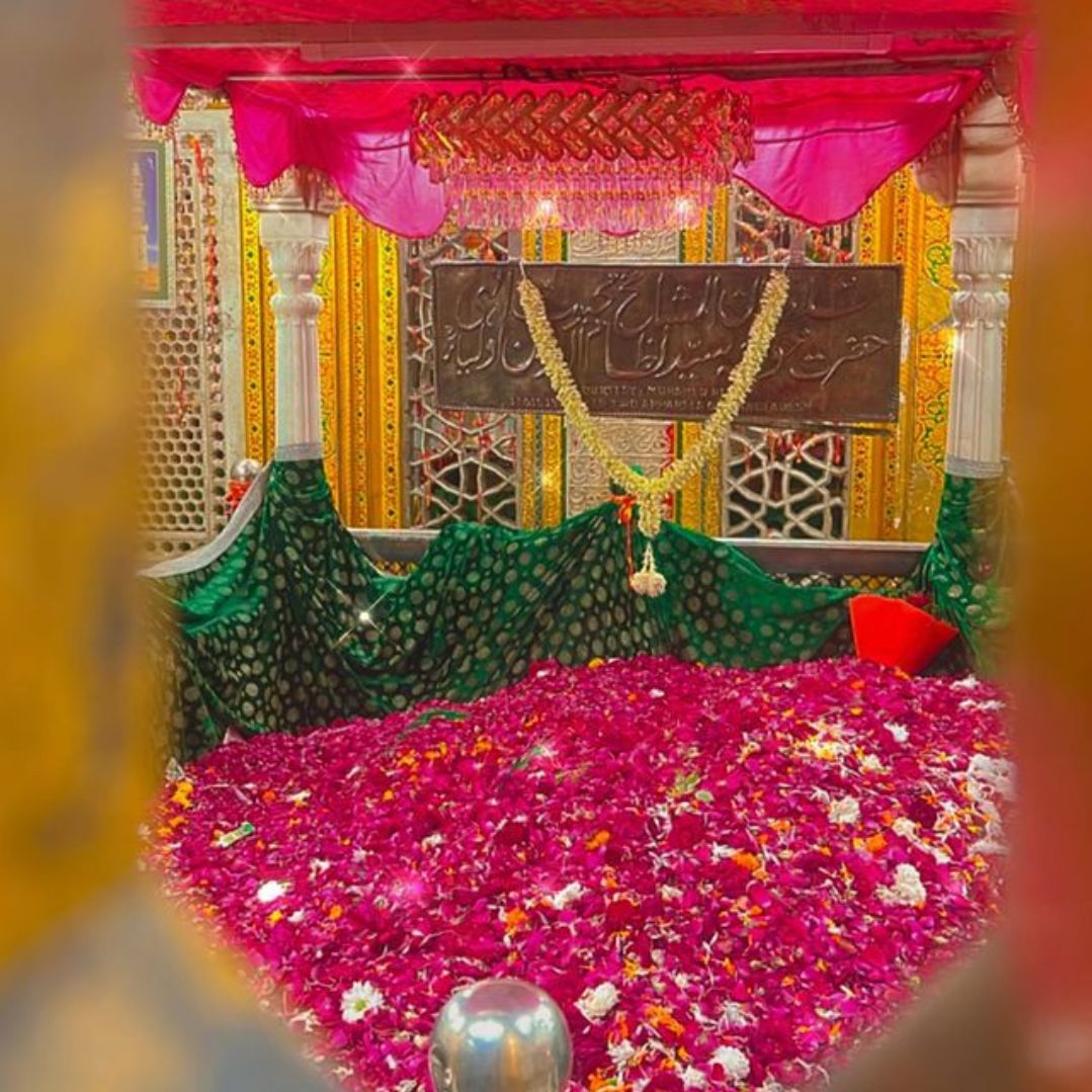 Hazrat Nizamuddin Aulia Dargah-DelhiSnap