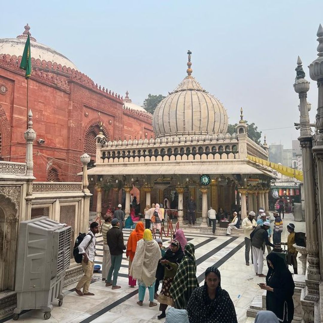 Hazrat Nizamuddin Aulia Dargah New Delhi-DelhiSnap