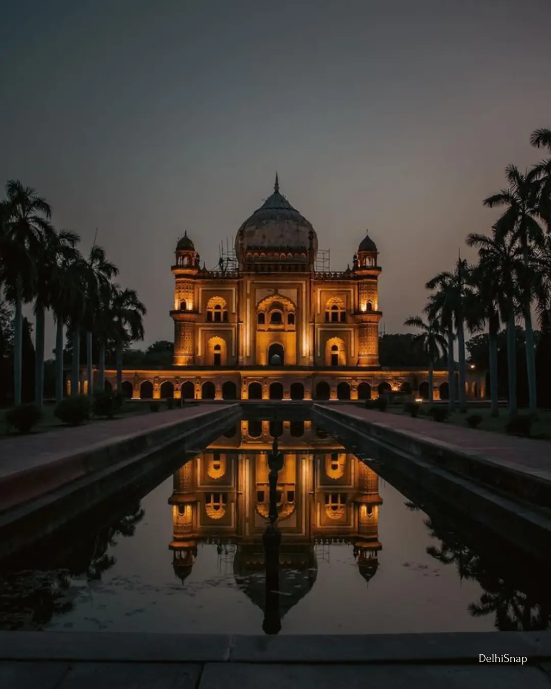 Safdarjung Tomb Night View-DelhiSnap