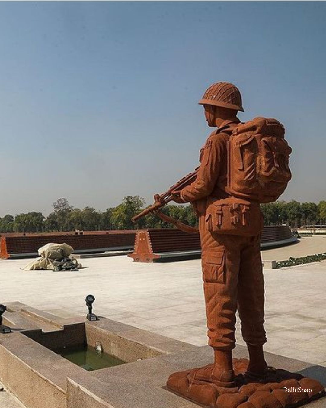 national war memorial metro station-DelhiSnap